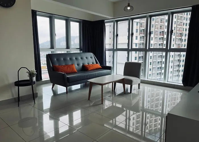 2 Bedrooms With Balcony@ Saville Cheras