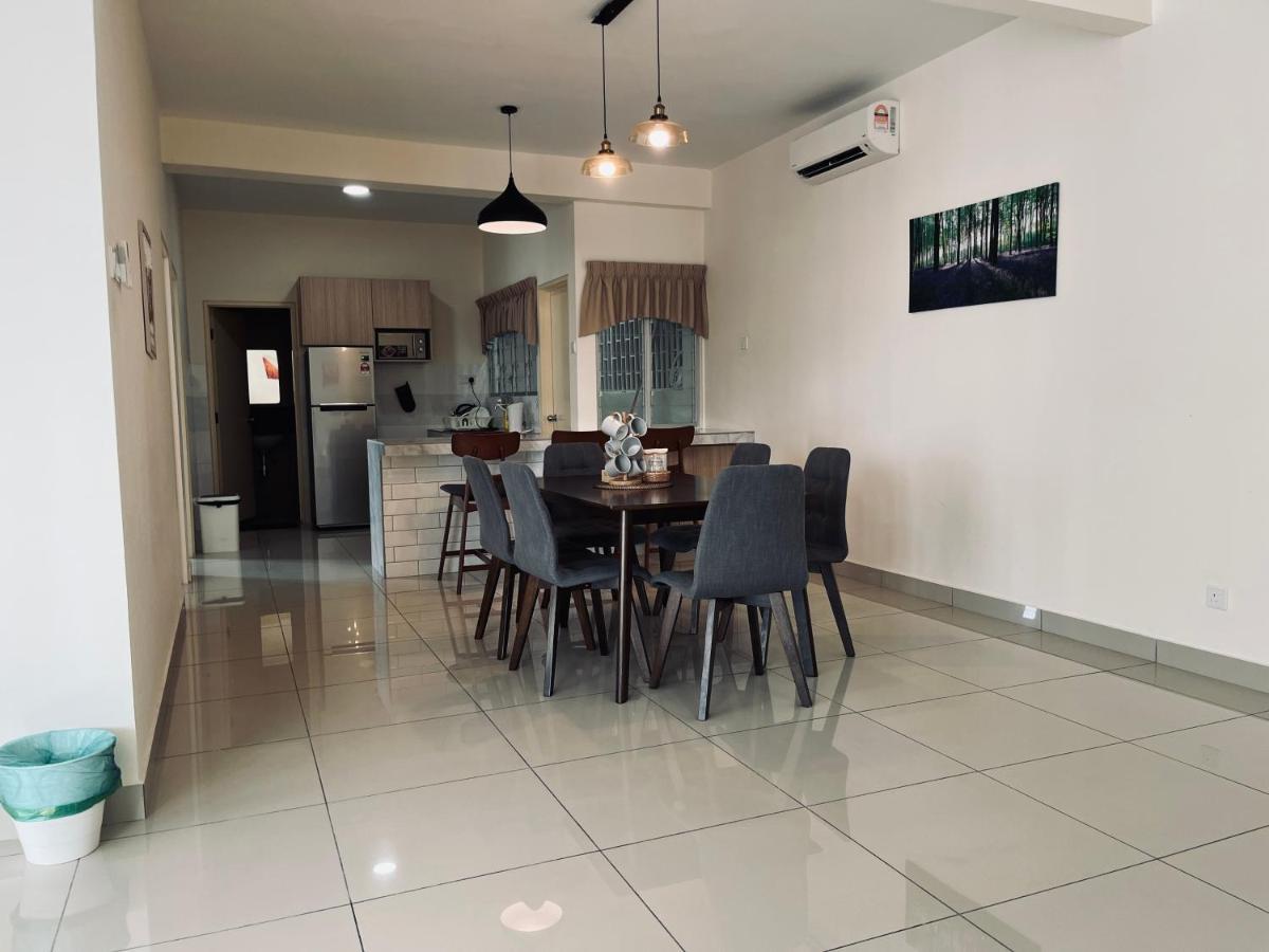 2 Bedrooms With Balcony@ Saville Apartment Cheras